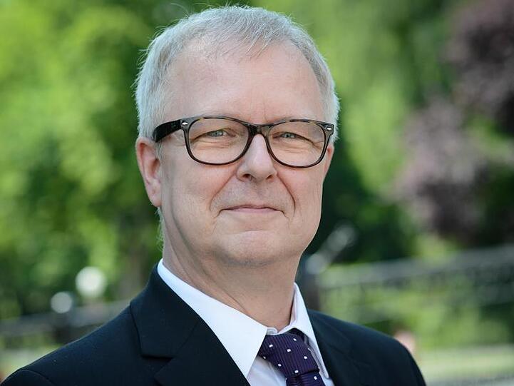 Peter Emmerich prägte drei Jahrzehnte lang prägte er die Öffentlichkeitsarbeit der Richard-Wagner-Festspiele.