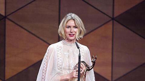 Naomi Watts erhält einen Bambi in der Kategorie "Schauspielerin International".