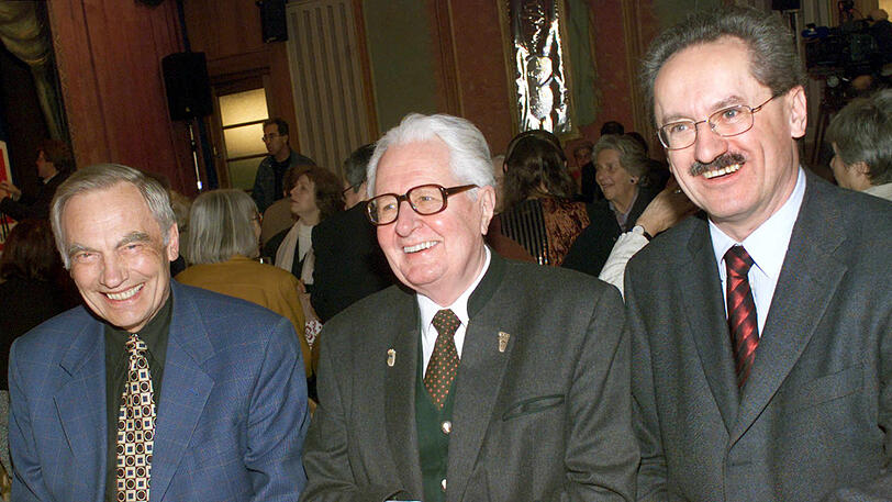 Vogel (m.) im Jahr 2000 mit Schorsch Kronawitter (l.) und Christian Ude.