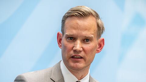 Der Bundesdrogenbeauftragte Hendrick Streeck fordert mehr Anstrengungen im Kampf gegen den illegalen Drogenhandel. (Archivbild)