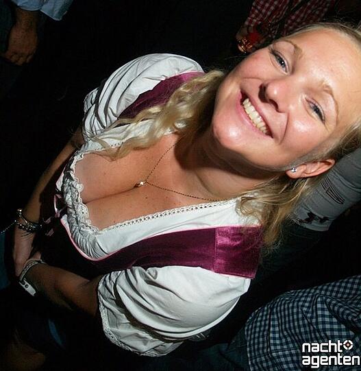 "17 Nächte MilchUndBier - Beim Schichtl" in der MilchUndBar (Sonntag, 18.09.2011). Noch mehr Pics gibts hier www.nachtagenten.de.