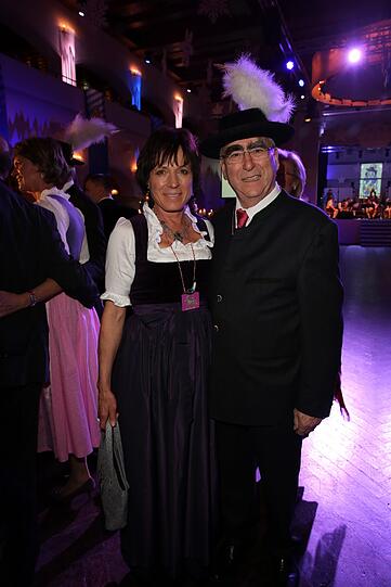 Dr. Theo Waigel mit Ehefrau Dr. Irene Epple
