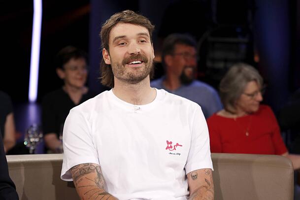 Der einstige Radrennfahrer Rick Zabel spricht mit Felix Neureuther &uuml;ber Deutschlands Stra&szlig;enverkehr. Eine bestimmte Aussage seines Gespr&auml;chspartners gef&auml;llt ihm gar nicht.