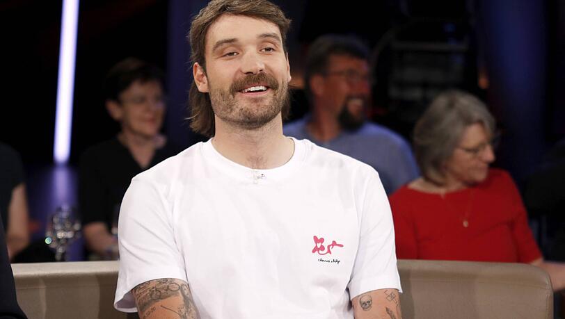 Der einstige Radrennfahrer Rick Zabel spricht mit Felix Neureuther &uuml;ber Deutschlands Stra&szlig;enverkehr. Eine bestimmte Aussage seines Gespr&auml;chspartners gef&auml;llt ihm gar nicht.