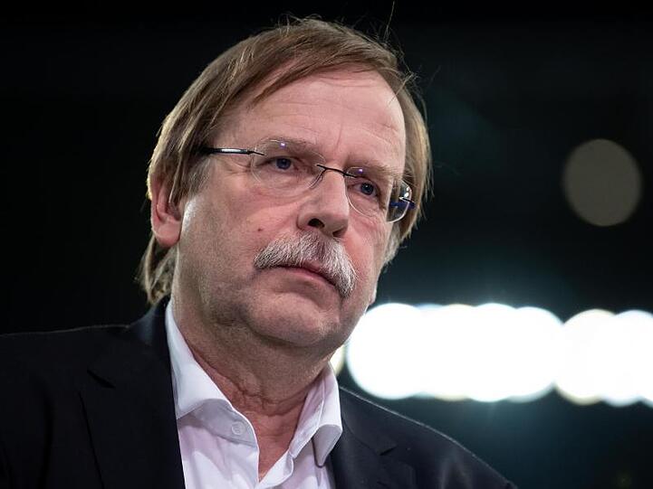 Rainer Koch stellt klar: Die Satzung des DFB erlaubt einen nicht ehrenamtlichen Präisdenten.