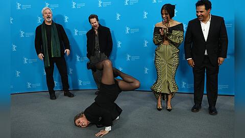 Diese Moves hat nicht mal Jagger: US-Star Haley Lu Richardson auf der Berlinale.