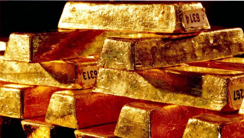Goldbarren der Deutschen Bundesbank liegen im Tresor. Der Goldpreis ist wieder auf einem Höchststand. Goldbarren der Deutschen Bundesbank liegen im Tresor. Der Goldpreis ist wieder auf einem Höchststand.