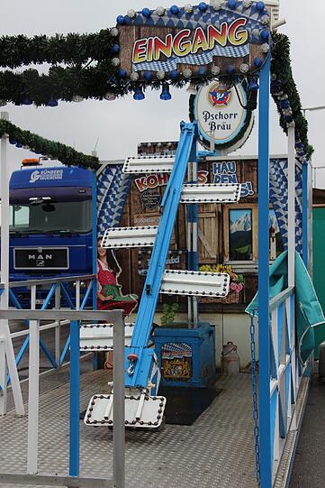Regen und Tristesse am Tag danach: Die Bilder vom Wiesn-Abbau am Dienstagvormittag.