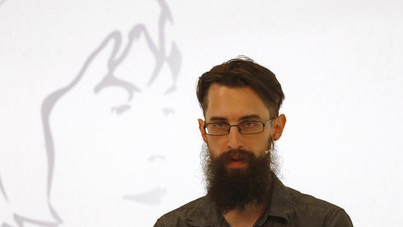 Clemens J. Setz, Autor aus Österreich, spricht in Klagenfurt. Clemens J. Setz, Autor aus Österreich, spricht in Klagenfurt.
