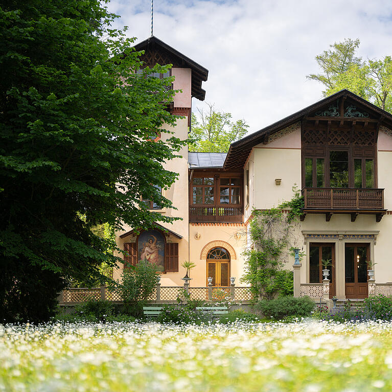 Idyllisch: die Roseninsel mit dem &bdquo;Casino&ldquo;.