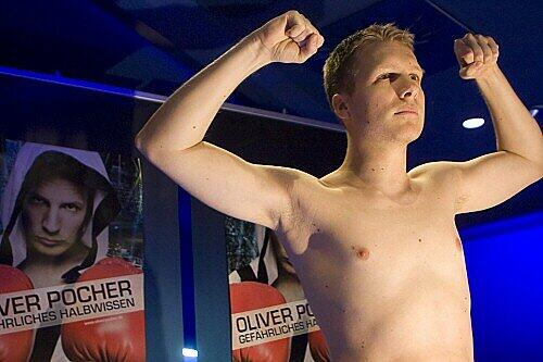 Oliver Pocher in Pose