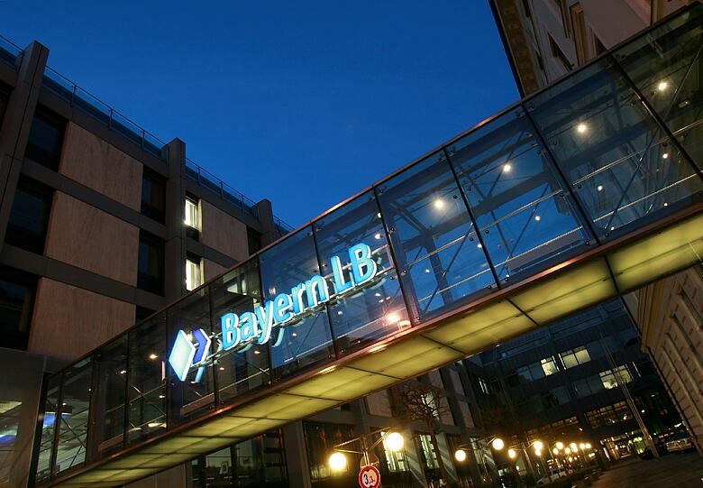 Die zentrale der Bayerischen Landesbank in München: Staatshilfen hatten die BayernLB vor dem Zusammenbruch bewahrt. Nun sollen sie anteilig zurückgezahlt werden.