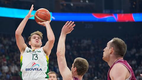 Litauen-Star Rokas Jokubaitis (links) soll die Bayern zu Erfolgen führen.