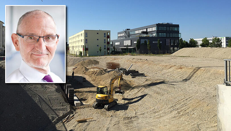 Gruben, Bagger, Baustellen: Auf 190 Hektar Fläche entstehen im neuen Stadtteil Freiham Wohnungen für 20 000 Menschen. Die größten Flächen dafür hat die Stadt schon in den 1960er Jahren angekauft. Kleines Bild: Kommunalreferent Axel Markwardt (SPD). Gruben, Bagger, Baustellen: Auf 190 Hektar Fläche entstehen im neuen Stadtteil Freiham Wohnungen für 20 000 Menschen. Die größten Flächen dafür hat die Stadt schon in den 1960er Jahren angekauft. Kleines Bild: Kommunalreferent Axel Markwardt (SPD).