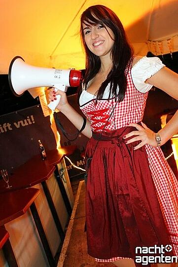 Heiße After Wiesn in der Nachtgalerie: Mehr Partybilder finden Sie auf www.nachtagenten.de