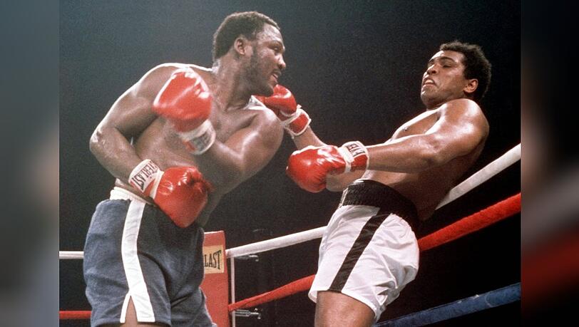 Muhammad Alis (r.) Boxhose aus seinem legendären Boxkampf "Thrilla in Manila" wird derzeit bei Sotheby's versteigert. Muhammad Alis (r.) Boxhose aus seinem legendären Boxkampf "Thrilla in Manila" wird derzeit bei Sotheby's versteigert.