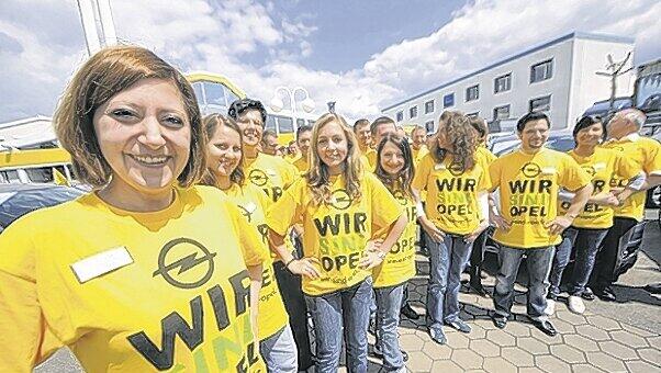 „Wir sind Opel“ lautet die Botschaft dieser Opel-Mitarbeiter in Nürnberg. Sind sie nur Spielball in einem großen Monopoly?Foto: Berny „Wir sind Opel“ lautet die Botschaft dieser Opel-Mitarbeiter in Nürnberg. Sind sie nur Spielball in einem großen Monopoly?Foto: Berny