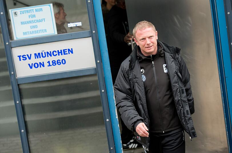 Torsten Fröhling auf dem Weg zu seinem ersten Training als 1860-Coach