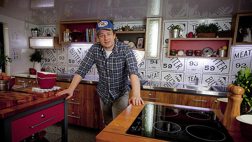 Jamie Oliver will im Dezember verraten, wo genau in München er sein Restaurant eröffnet. Jamie Oliver will im Dezember verraten, wo genau in München er sein Restaurant eröffnet.