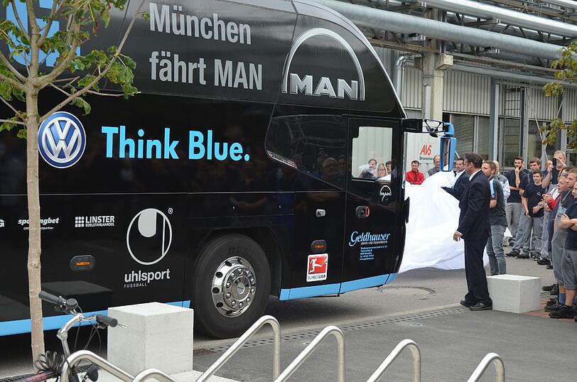 Das ist der neue Teambus für die Löwen.