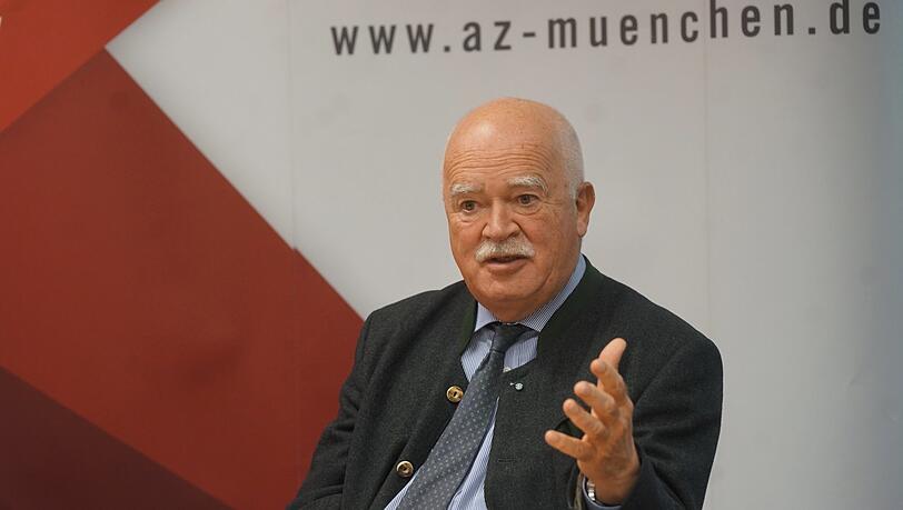 AZ-Interview mit Peter Gauweiler: Der 72-jährige CSU-Politiker und Rechtsanwalt war KVR-Chef, bayerischer Umweltminister und stellvertretender Parteichef. Er hat eine Kanzlei in München.