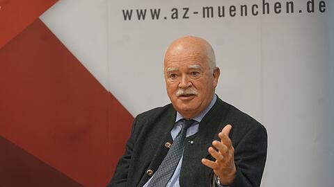 AZ-Interview mit Peter Gauweiler: Der 72-jährige CSU-Politiker und Rechtsanwalt war KVR-Chef, bayerischer Umweltminister und stellvertretender Parteichef. Er hat eine Kanzlei in München.