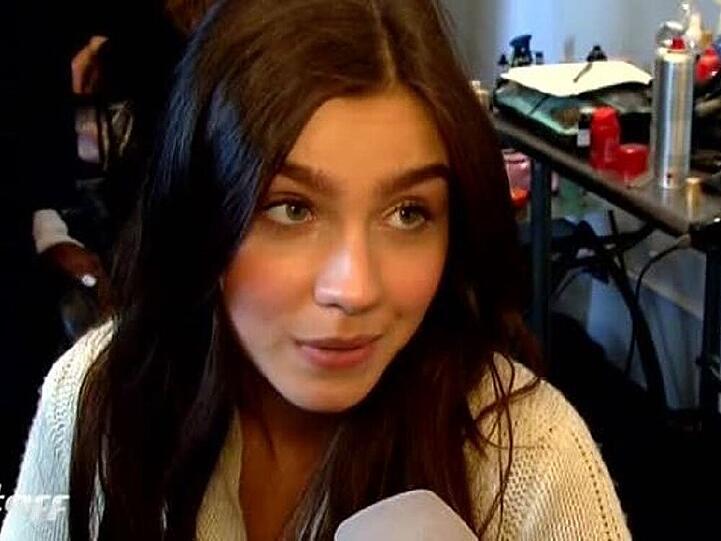 Topmodel-Kandidatin Nathalie besitzt ein streng geheimes Notizbuch