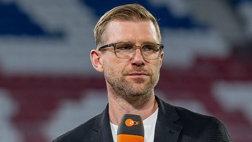 Per Mertesacker bei seinem letzten Auftritt als ZDF-Experte. Per Mertesacker bei seinem letzten Auftritt als ZDF-Experte.