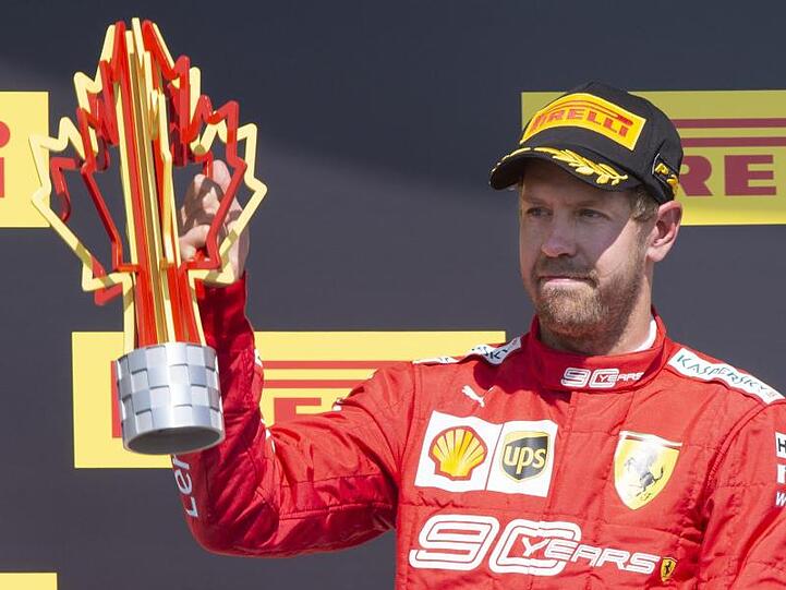 Nach einer Zeitstrafe nur Zweiter: Sebastian Vettel fühlt sich um den Sieg in Kanada betrogen.