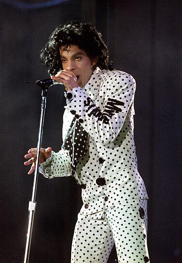 Im Alter von 57 Jahren starb der Ausnahmemusiker Prince. Hier die Bilder seiner Karriere.