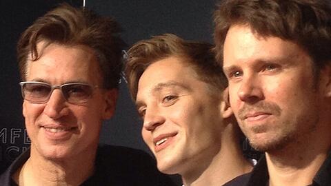 "Hirngespinster" feierte Premiere in München: Die Schauspieler Tobias Moretti (li.) und Jonas Nay mit ihrem Regisseur Christian Bach (re.)