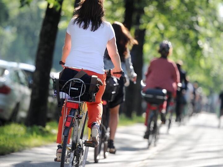 Die Radfahrer in Bayern haben ihren Kommunen ein überwiegend schlechtes Zeugnis ausgestellt. Foto: Tobias Hase/dpa/Archiv
