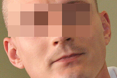 Prozess geplatzt? Wegen Raubmordes an &bdquo;Tante Eva&ldquo;, seiner 79-jährigen Nachbarin, ist Henry K. (28) am Schwurgericht angeklagt.