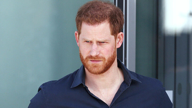 Prinz Harry greift Social-Media-Plattformen an.