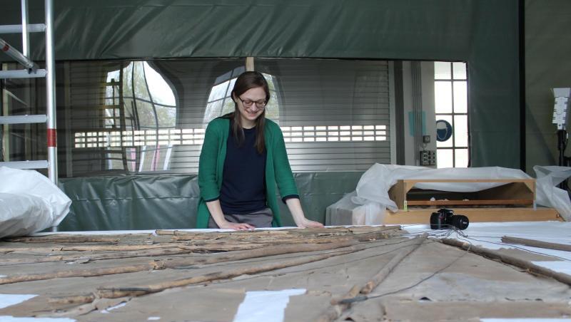 Charlotte Holzer restauriert den Segelapparat von Otto Lilienthal. Foto: Gerrit Faust/Deutsches Museum/dpa/Archivbild Charlotte Holzer restauriert den Segelapparat von Otto Lilienthal. Foto: Gerrit Faust/Deutsches Museum/dpa/Archivbild