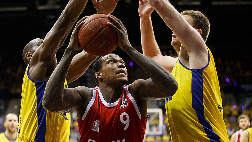 Die Bayern-Basketballer unterliegen Ludwigsburg auch im zweiten Heimspiel. Die Bayern-Basketballer unterliegen Ludwigsburg auch im zweiten Heimspiel.