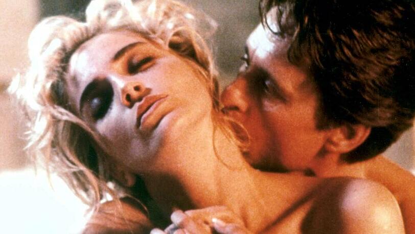 Können Sexszenen wie hier bei "Basic Instinct" trotz der Corona-Gefahr überhaupt gedreht werden? Können Sexszenen wie hier bei "Basic Instinct" trotz der Corona-Gefahr überhaupt gedreht werden?