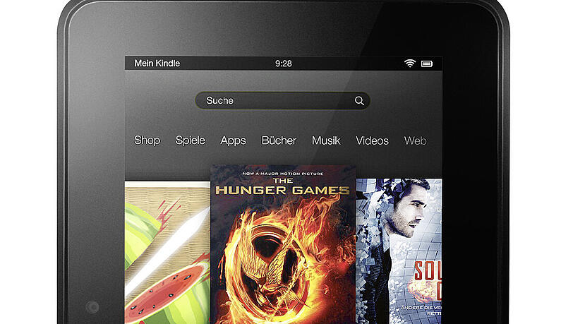 Kindle Fire HD von Amazon: Das Tablet Kindle Fire HD des Online-Händlers Amazon besitzt ein 7-Zoll-Display mit 1280x800 Pixel. Es ist 10 Millimeter dick und 395 Gramm schwer. Der Akku hält im Betrieb im Schnitt elf Stunden. Es ist in zwei Speichervarianten erhältlich – mit 16 Giga-Byte ab 199 Euro oder mit 32 Gigabyte für 249 Euro>. Die Geräte werden ab Mittwoch ausgeliefert, allerdings in der Reihenfolge der Bestellungen. Ohne W-Lan-Zugang und mit niedriger aufgelöstem Bildschirm ist der Kindle Fire ab 159 Euro erhältlich. Ein 6-Zoll-Kindle für Buch-Leser gibt’s ab 79 Euro. Kindle Fire HD von Amazon: Das Tablet Kindle Fire HD des Online-Händlers Amazon besitzt ein 7-Zoll-Display mit 1280x800 Pixel. Es ist 10 Millimeter dick und 395 Gramm schwer. Der Akku hält im Betrieb im Schnitt elf Stunden. Es ist in zwei Speichervarianten erhältlich – mit 16 Giga-Byte ab 199 Euro oder mit 32 Gigabyte für 249 Euro>. Die Geräte werden ab Mittwoch ausgeliefert, allerdings in der Reihenfolge der Bestellungen. Ohne W-Lan-Zugang und mit niedriger aufgelöstem Bildschirm ist der Kindle Fire ab 159 Euro erhältlich. Ein 6-Zoll-Kindle für Buch-Leser gibt’s ab 79 Euro.