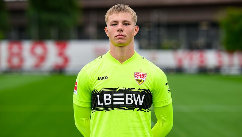 Einer wie Jonas Urbig? Fürths neuer Torhüter Florian Hellstern. (Archivbild) Einer wie Jonas Urbig? Fürths neuer Torhüter Florian Hellstern. (Archivbild)