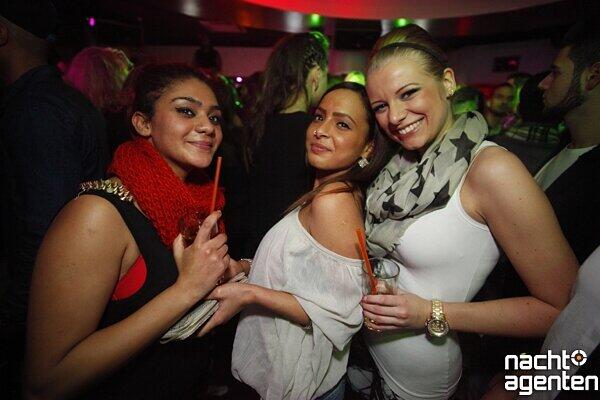 "Garden and restaurant" im Crown's Club am  Samstag, den 15. Dezember. Noch mehr Fotos gibt es hier www.nachtagenten.de.