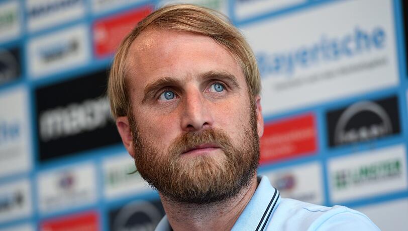 Findet klare Worte zur Lage bei seinem TSV 1860 München: Chef-Trainer Daniel Bierofka. Findet klare Worte zur Lage bei seinem TSV 1860 München: Chef-Trainer Daniel Bierofka.