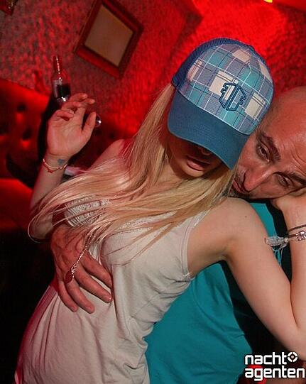 Tanz in den Mai: Das heiße Misery-Special im Crowns Club. Mehr Bilder von dieser Party gibt's unter: www.nachtagenten.de.