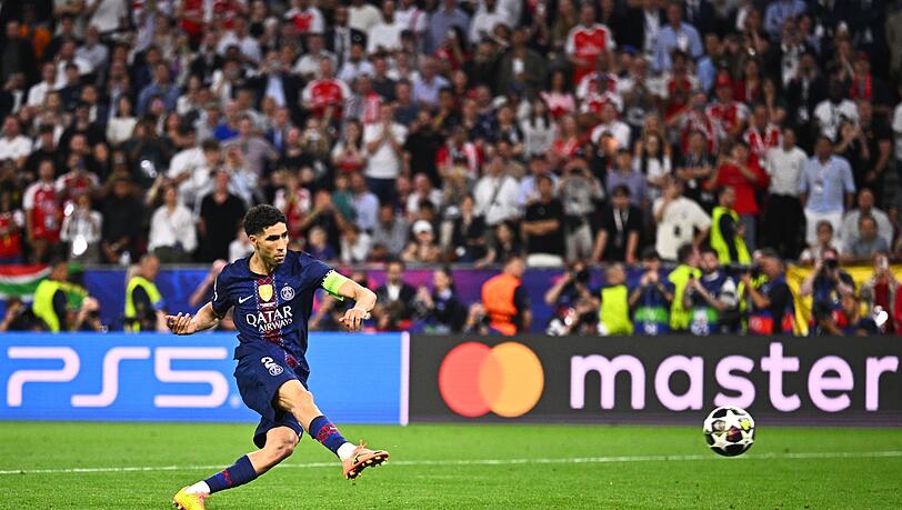 Verwandelte seinen Elfmeter: Achraf Hakimi. Verwandelte seinen Elfmeter: Achraf Hakimi.