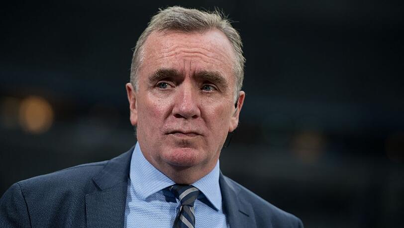 Ian Ayre stürmte nach der Niederlage gegen Bochum durch die Katakomben der Allianz Arena. Ian Ayre stürmte nach der Niederlage gegen Bochum durch die Katakomben der Allianz Arena.
