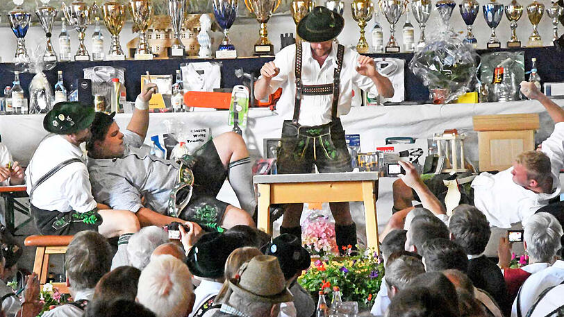 64. Bayerische Meisterschaft im Fingerhakln. Die Bilder.