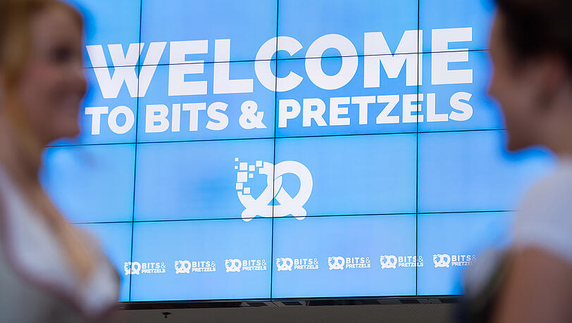 Networking im Festzelt: Bits & Pretzels ist das Gründer-Event des Jahres. Networking im Festzelt: Bits & Pretzels ist das Gründer-Event des Jahres.