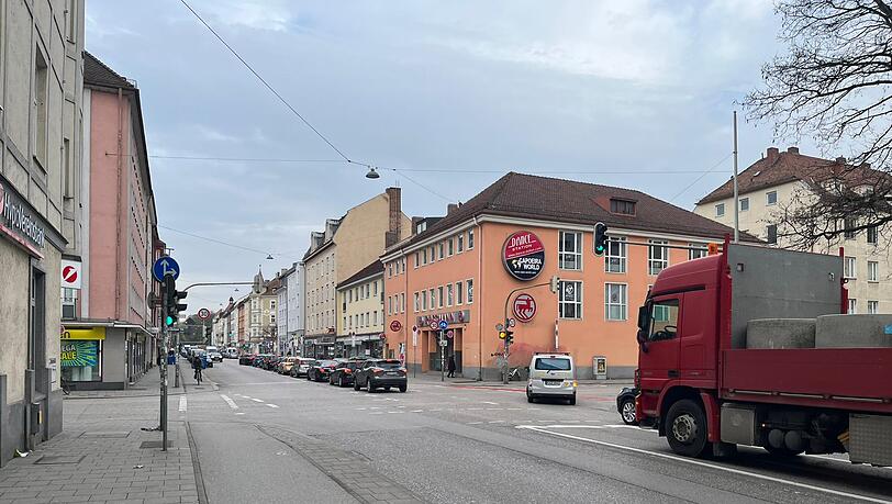 Leere Straßen am Freitagmorgen in Untergiesing. Leere Straßen am Freitagmorgen in Untergiesing.
