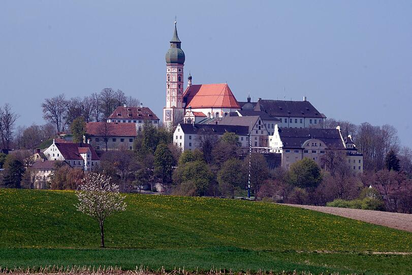 Der heilige Berg: Weniger heilig ist der Streit, der in Andechs um Marken- und Namensrechte tobt.