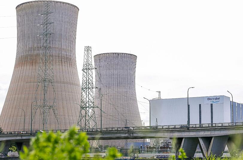 Tihange liegt nahe der belgischen Stadt Lüttich, ungefähr 70 Kilometer von Aachen entfernt. Foto: Julien Warnand/Archiv