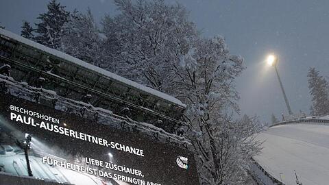 Aufgrund des schlechten Wetters wurden alle Sprünge auf der Paul-Außerleitner-Schanze in Bischofshofen abgesagt.